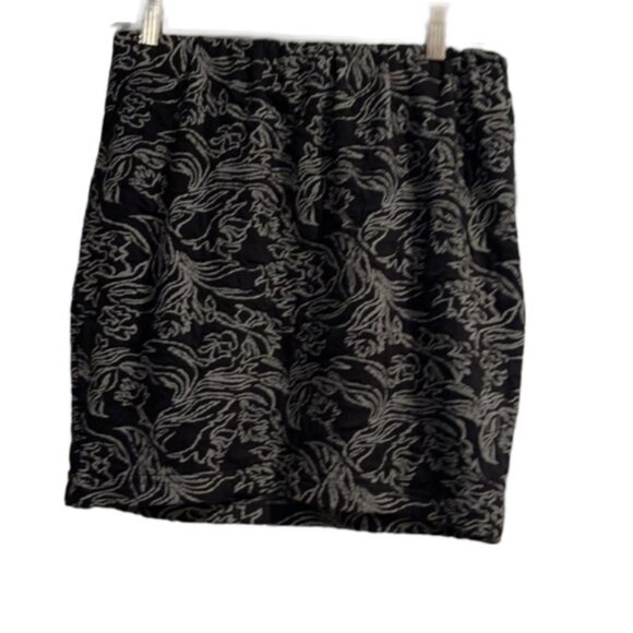 Sno Skins Dresses & Skirts - NWT SNO Skins skirt size SM